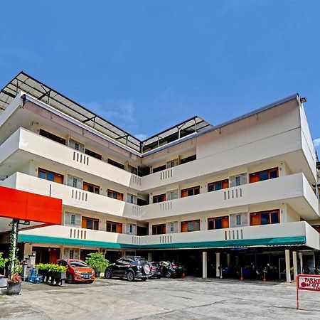 Oyo 1699 Verona Residence Bandung Ngoại thất bức ảnh