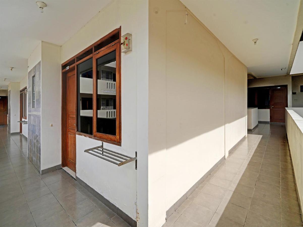 Oyo 1699 Verona Residence Bandung Ngoại thất bức ảnh