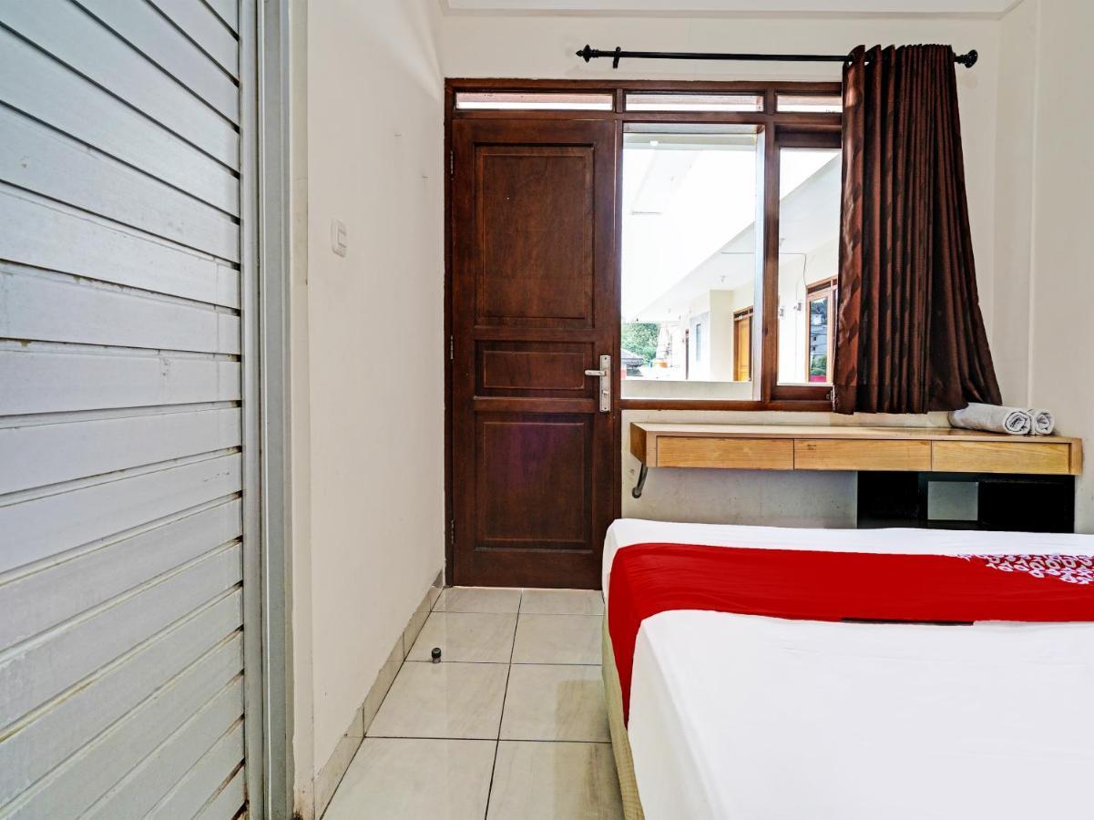 Oyo 1699 Verona Residence Bandung Ngoại thất bức ảnh